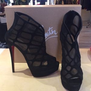 Christian Louboutin Altarakna Bootie 40 1/2